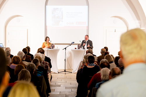 Buchpräsentation Für euch Bischof, mit euch Christ / Erzdiözese Wien/ Schönlaub, Stephan Schönlaub Buchpräsentation Für euch Bischof, mit euch Christ