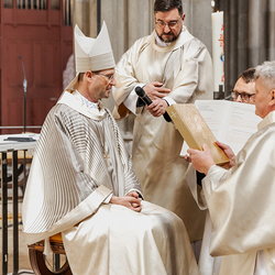 Diakonenweihe 2024 / Erzdiözese Wien/ Schönlaub