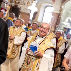 400 Mesnerinnen und Mesner bei österreichweiter Wallfahrt / Erzdiözese Wien/Schönlaub, Stephan Schönlaub 400 Mesnerinnen und Mesner bei österreichweiter Wallfahrt