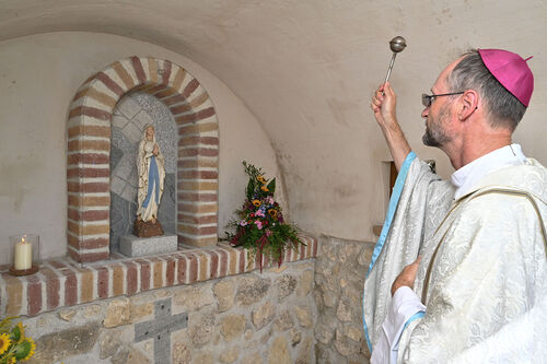 Mariengrotte in Staatz feierlich gesegnet